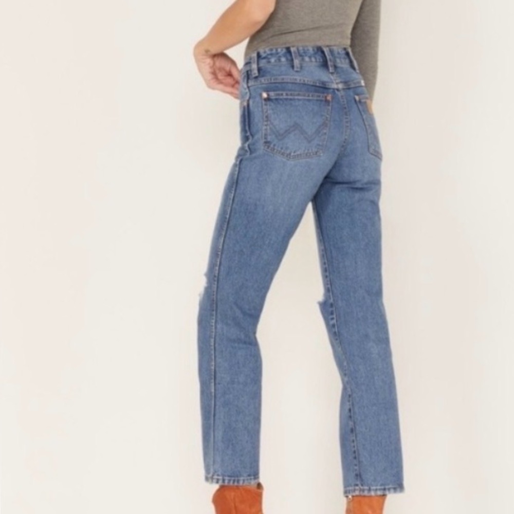 Wrangler  “Wild West 603 High Rise Straight” sz 29 Women’s